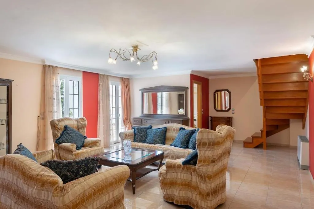 De Bosset Two-Storey Apartment Argostoli