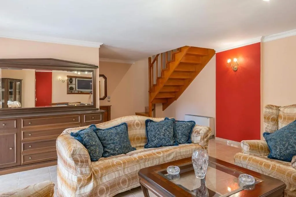 De Bosset Two-Storey Apartment Argostoli